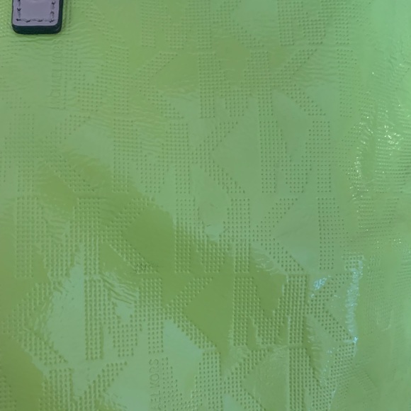 Authentic Michael Kors handbag - Picture 2 of 9